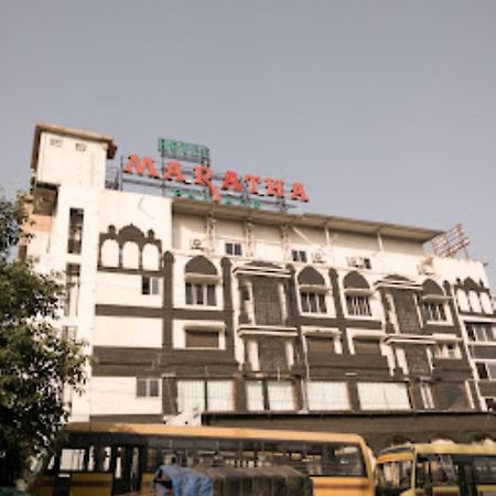 Hotel Maratha Palace,Satara Extérieur photo