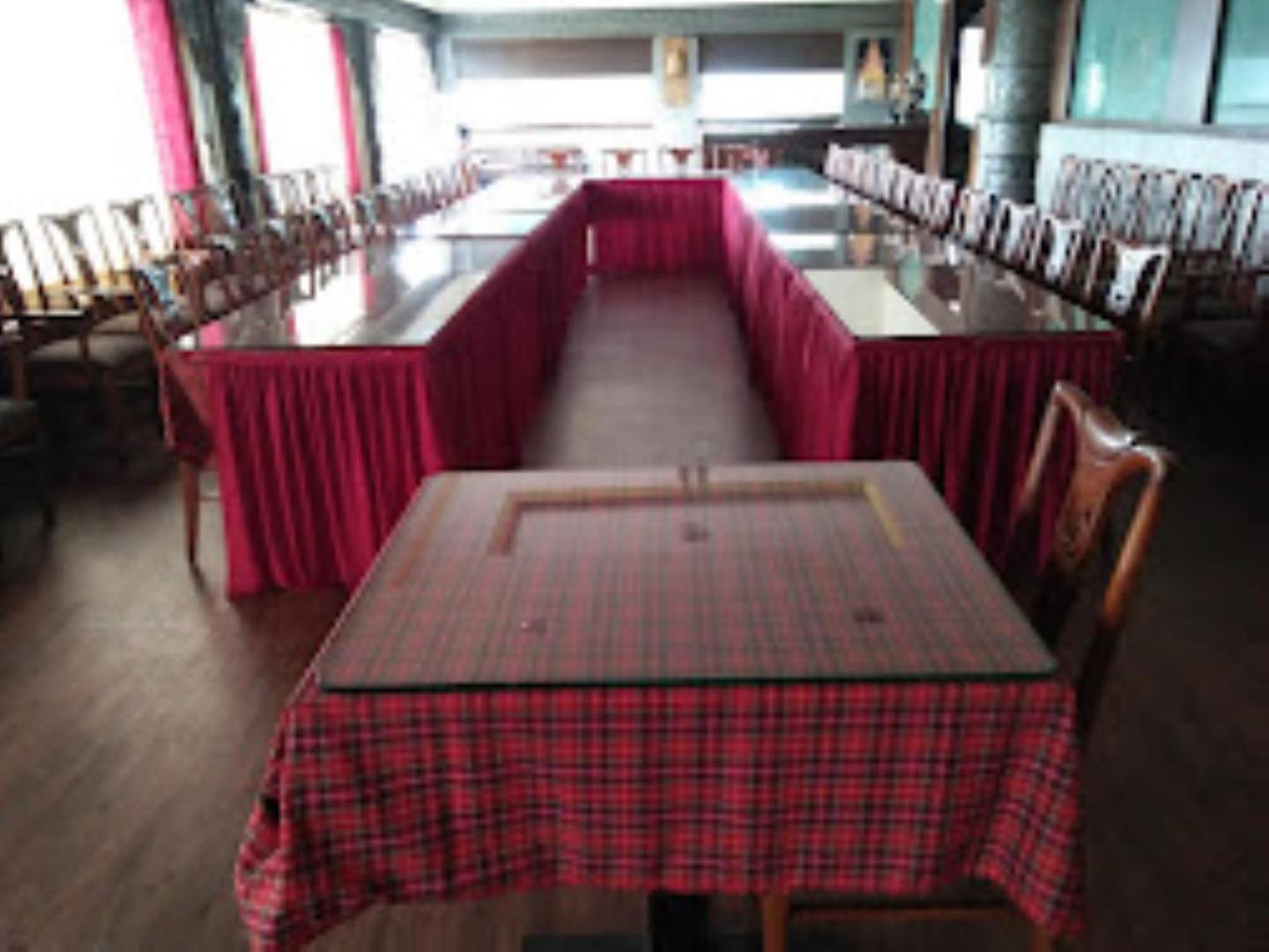 Hotel Maratha Palace,Satara Extérieur photo